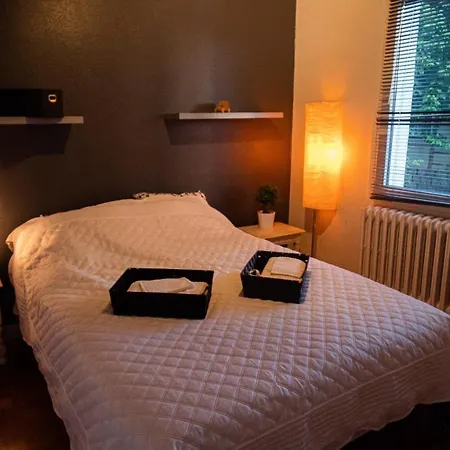 Maison Chaleureuse 6, 8 Personnes Quartier Palente 3 Holiday home *